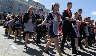 Правозащитники обвинили мэрию Казани в "татаризации" школьников