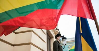 Литва заявила о готовности снабдить Украину летальными вооружениями