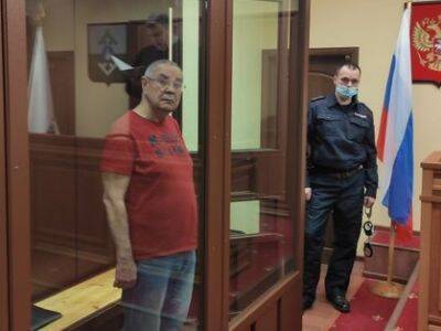 Отца экс-директора ФБК Ивана Жданова приговорили к условному сроку