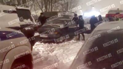 Полиция обыскала машину подозреваемого в убийстве двух женщин в Москве