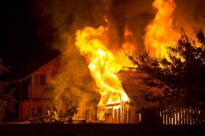 Хабаровчанин пострадал при пожаре в жилом доме