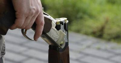 Пьяный отец из ружья выстрелил в полуторагодовалого сына в ХМАО
