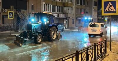 Иркутские коммунальные службы устранили аварию на водопроводе в микрорайоне Лисиха