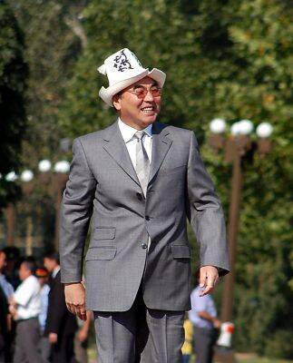 С бывшего президента Киргизии сняли все обвинения по делу «Кумтора»