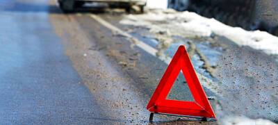Движение на трассе «Кола» в Карелии затруднено из-за ДТП с большегрузом