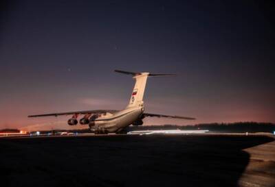 Экипажи тяжелых Ил-76 провели ночные полеты в небе Тверской области