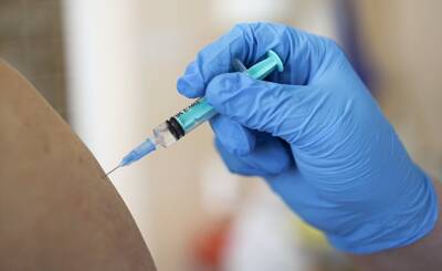 The New York Times (США): большинство имеющихся в мире вакцин вряд ли защитят от «омикрона»