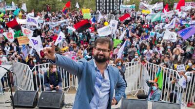 Президентом Чили избран 35-летний кандидат от левых сил