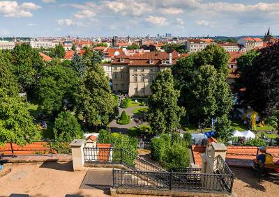 Сад посольства Польши в Праге на один день откроют для посетителей