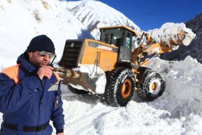 Экстренное предупреждение объявлено в Карачаево-Черкесии из-за снегопадов и повышенной лавиноопасности