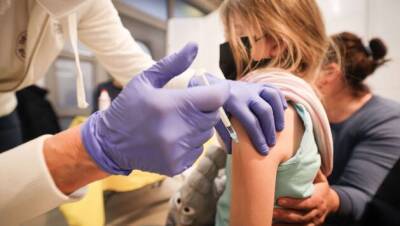 В Северном Рейне-Вестфалии детей вакцинировали неодобренным препаратом