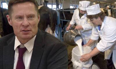ОМК согласился на условия совхозов, которые хотят бесконтрольно взвинчивать цены на молоко