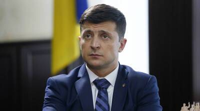 Зеленский возглавил антирейтинг украинских политиков