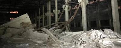В Коми возбудили уголовное дело после гибели рабочего под обрушившейся крышей здания