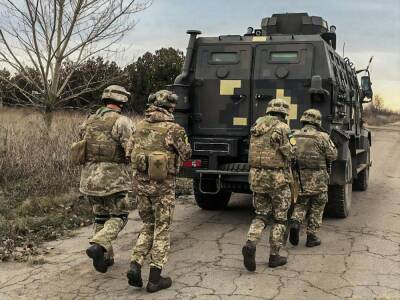 На Донбассе двое украинских военных подорвались на неизвестном взрывном устройстве – штаб ОСС