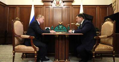 Путин призвал Промсвязьбанк "подставлять плечо" оборонным предприятиям