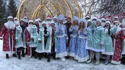 Новогодний десант поздравил маленьких пациентов Российской детской клинической больницы