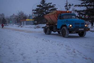 Максим Егоров поручил главам городов и районов усиленно контролировать уборку дорог от снега