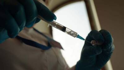 Клишас объяснил невозможность введения штрафов в РФ за отказ вакцинироваться