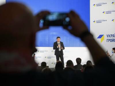 "Украинская стратегия Гройсмана" преодолевает электоральный барьер на парламентских выборах – опрос