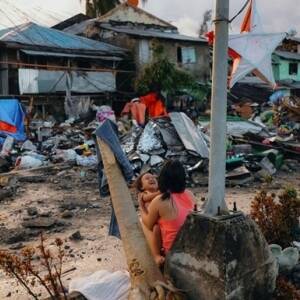 В результате тайфуна на Филиппинах погибли 375 человек: количество жертв растет