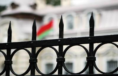 Неизвестные напали на посольство Белоруссии в Лондоне