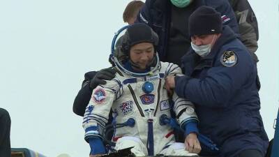 На Землю вернулись двое космических туристов из Японии, которые провели на орбите 12 дней