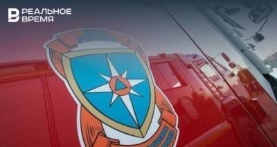 В Казани на пожаре в многоквартирном доме спасли трех взрослых и одного ребенка