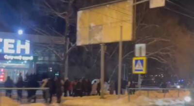 В Новочебоксарске эвакуировали и оцепили крупный торговый центр