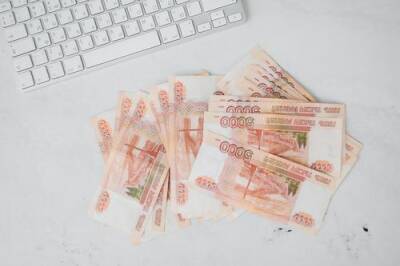 Аналитики Пушкарев: в первом полугодии 2022 года валютные курсы могут вести себя спокойно