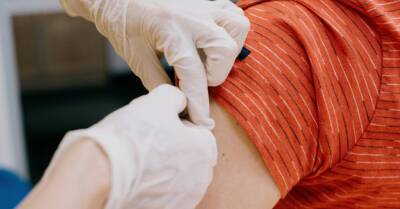 Павлютс: "Бустер" может быть получен через три месяца после базовой вакцинации