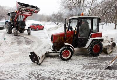 На улицы столицы вышло около 300 единиц снегоуборочной техники – Кличко