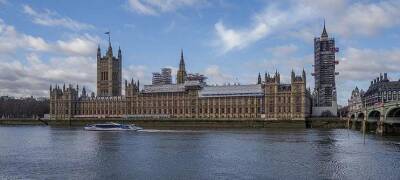 Посетителей экскурсий в британском парламенте предупреждают, что в здании нельзя умирать