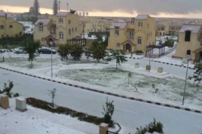 В Египте из-за снегопада вынуждены закрыть школы и порты. ФОТО