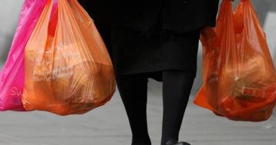 От 2 гривен за штуку: в Украине установили минимальные розничные цены на пластиковые пакеты
