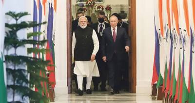 Летание за три моря. Зачем президент России посетил Индию