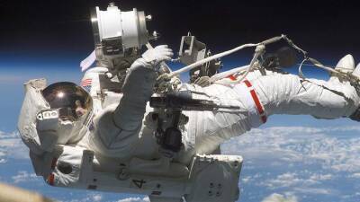 Джеймс Брайденстайн - В NASA заявили об отсутствии планов снимать кино в космосе - iz.ru - США - Израиль