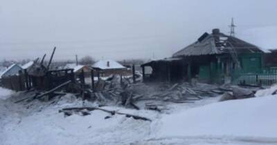 Мать и дочь погибли при пожаре в Ачинске из-за тлевшей золы из печи