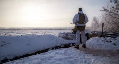 Война на Донбассе: новые обстрелы, ранены 3 военных