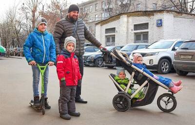 В России предложили повысить выплаты многодетным семьям