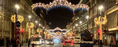 Общественный транспорт Петербурга будет работать в ночь на Новый год