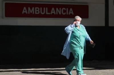 Аргентина передала Боливии безвозмездно 1 млн доз вакцины против ковида