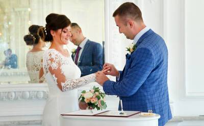 Рекордное число пар поженил московский Дворец бракосочетания в 2021 году