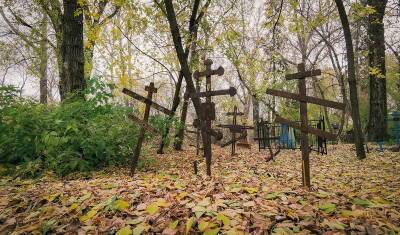 Один из городов Башкирии закупает могильные кресты из дуба и сосны