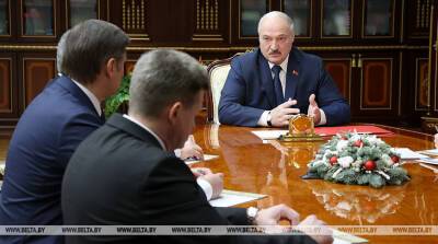 Лукашенко: надо использовать антимонопольные рычаги для "подвешивания" цен