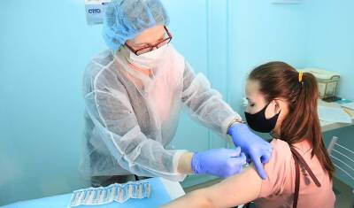 В Белоруссии подростков будут вакцинировать от ковида китайским препаратом