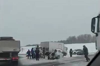 Автомобиль губернатора Кузбасса Сергея Цивилева попал в массовое ДТП с пострадавшими