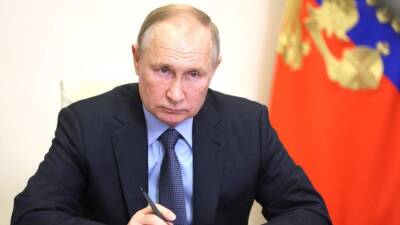 Путин указал на дальнейшее укрепление Россией вооруженных сил
