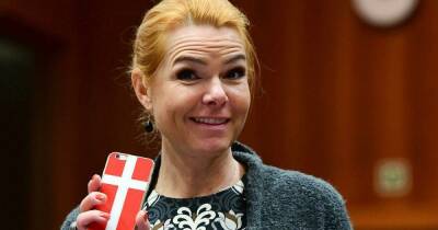 Осужденную датскую чиновницу лишают мандата: разлучила 23 пары беженцев
