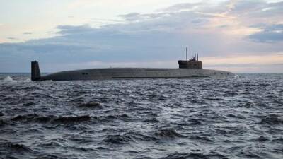 С благословения президента, ВМФ России принимает в свой состав стратегическую и многоцелевую атомные субмарины